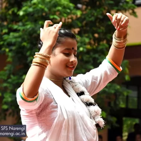 dance3-68fc7d3726650